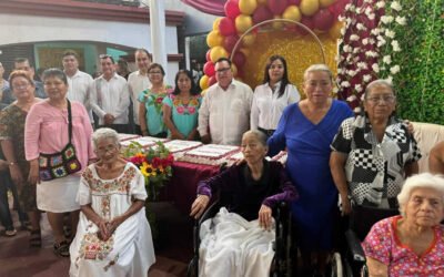 Festeja Noé Castillo con el DIF municipal el Día de los Abuelos, a mas de 700 asistentes