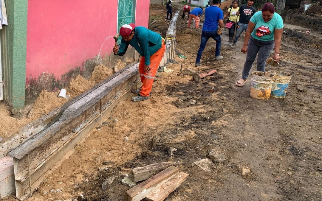 Continuan los trabajos de construcción de la calle Cheyenes en la colonia 1005