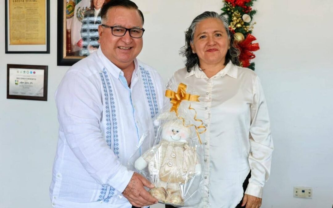 Se reúne Noé Castillo con la Mtra. Ruth Beatriz Roldán Cuevas, Jefa del Sector Número 21 de Primarias Federales